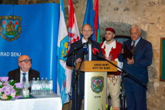 674085489_955175850810944_4273143890618211951_n