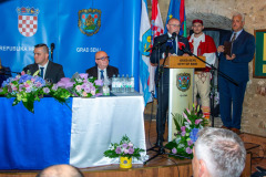 675804695_955176057477590_2970399152420352255_n